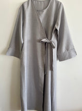 ABAYA NIYA GRIS CLAIR